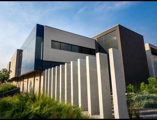 675M² OFFICE TO LET IN WATERFALL